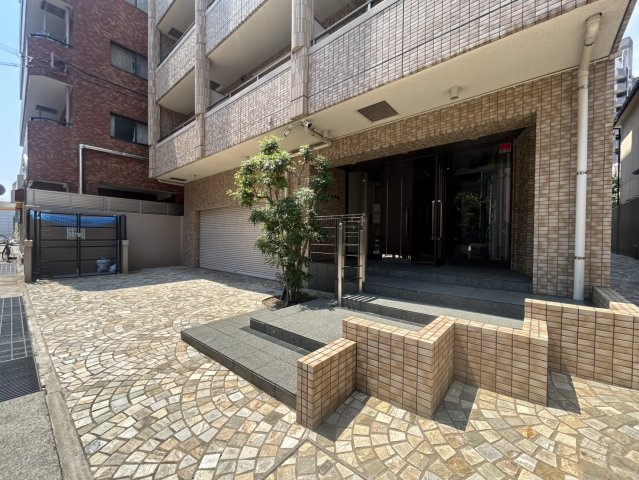 六甲壱番館のエントランス