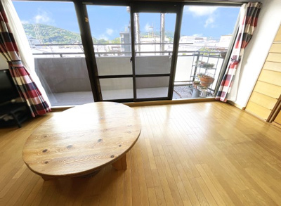 【居間・リビング】 | サーパス山科小野 | 【リビング】