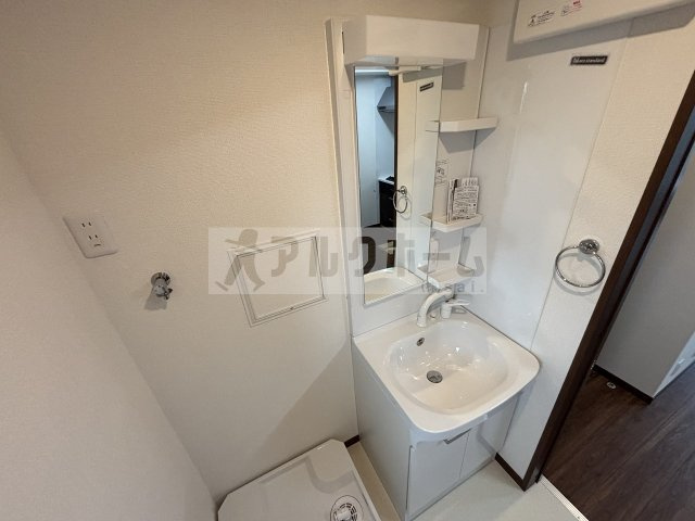 エスパース柏原の独立洗面台