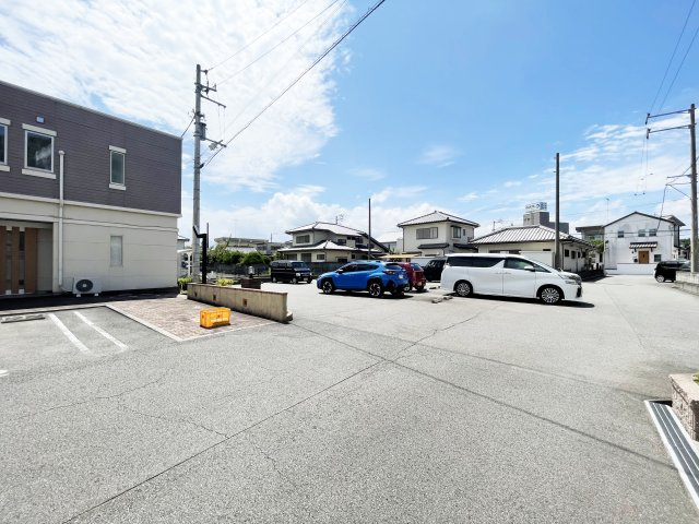 マルハⅠ番館の駐車場