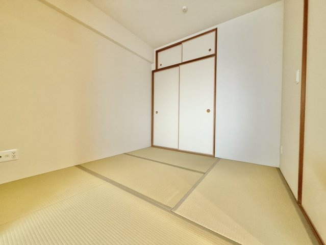 セントハート藤が丘の和室|リビング横の和室！4.5畳　少し休憩するのにピッタリなスペースです！