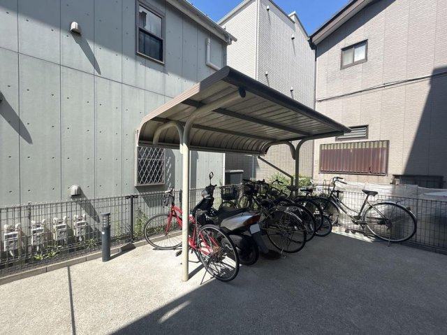 レオパレストレディアのその他