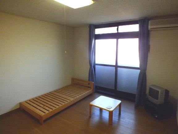 レオパレスサンライズの寝室