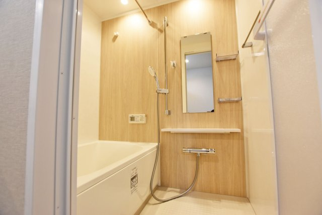 グリーンコーポ江坂第3の浴室|一日の疲れを癒してくれるシステムバス。