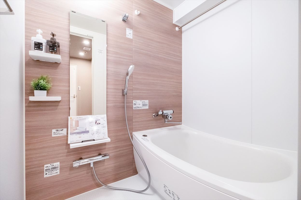 リプレ川口一番街６号棟の浴室|日々の疲れを癒すお風呂付です