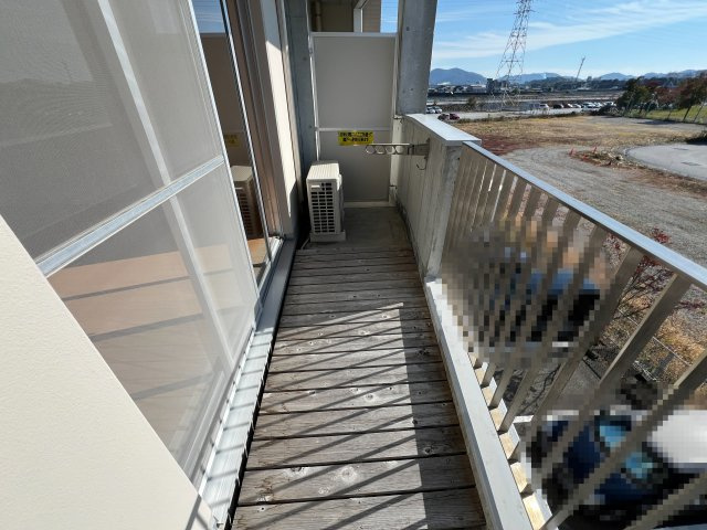 アトラクトイーエムのバルコニー