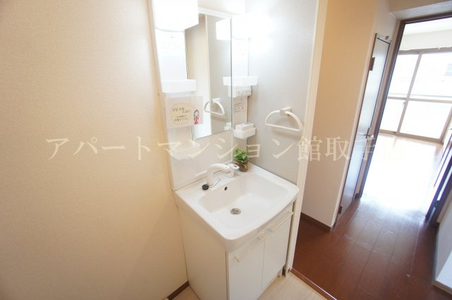 ベルソフィアAの独立洗面台|同タイプ