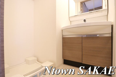 【設備】 | メイクスデザイン上前津 | 洗濯機置き場です