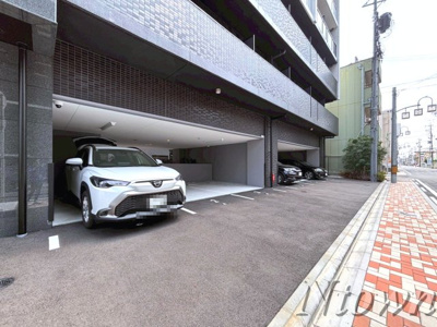 【駐車場】 | プレサンス太閤通ファシール | 駐車場があるので、車を買う予定の方も安心です