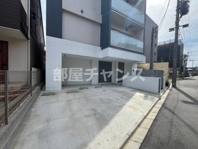 THE DOORS(ザ・ドアーズ)の駐車場