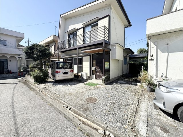 リノベしたリーズナブルな戸建♪何不自由ない立地♪宇都宮市駒生町の駐車場|カースペースがあります