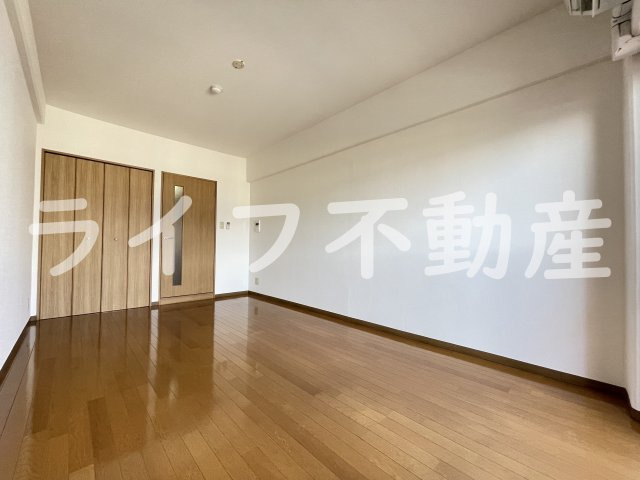 PRIMROSEの居間・リビング|ゆったりとした居間です