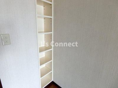 【その他】 | ツインプラザ幸 | 飾り棚もついています。