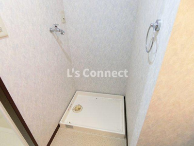 【設備】 | ツインプラザ幸 | 室内洗濯機置き場には排水パン付き。