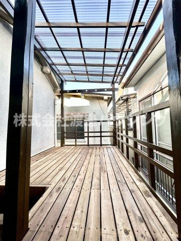 稲津町２丁目一戸建のバルコニー