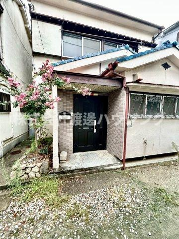 稲津町２丁目一戸建のエントランス