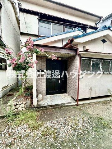 稲津町２丁目一戸建のエントランス