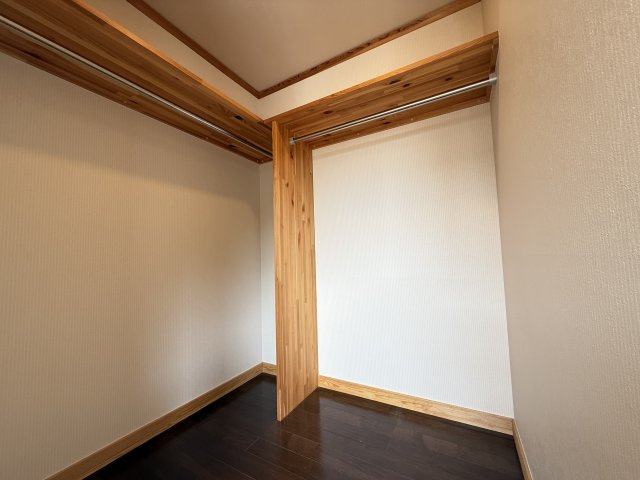 神戸市垂水区舞多聞東1丁目戸建の収納|収納量豊富で使い勝手良好です。