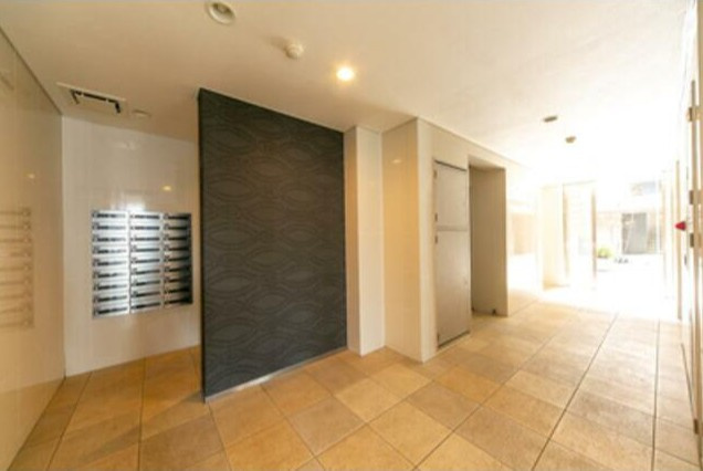 ラグゼガーデン松原のロビー