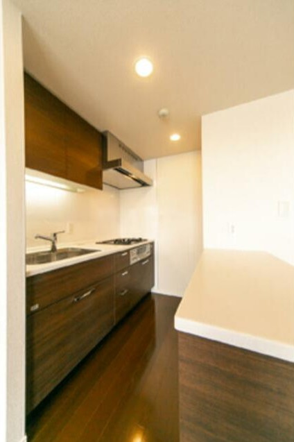 ラグゼガーデン松原のキッチン