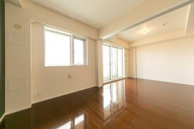 ラグゼガーデン松原の居間・リビング