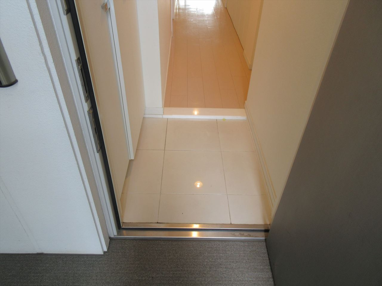 カスタリア伏見｜名古屋市の賃貸ならMy賃貸の玄関|カスタリア伏見