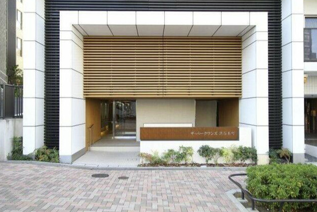 ザ・パークワンズ渋谷本町のエントランス