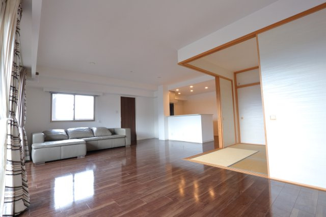 アルファステイツ西町の居間・リビング|22.3帖の広々LDK！