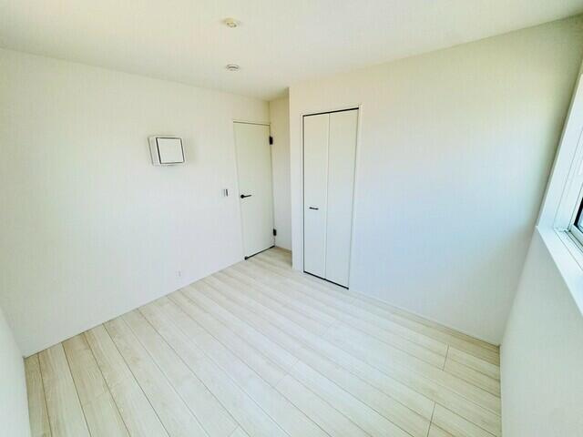 リナージュ野木友沼第１期　新築一戸建ての洋室|【5号棟】5.5帖