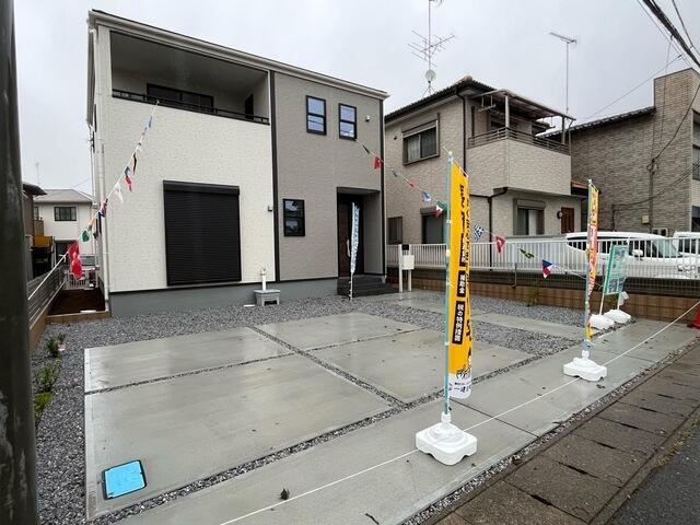 リーブルガーデン第１野木南赤塚　新築一戸建ての前面道路含む現地写真