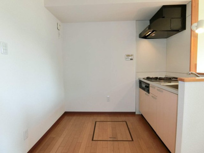 【キッチン】 | en Reve（アン・レーヴ）－夢の中へ－ | キッチンにも床下収納がございます