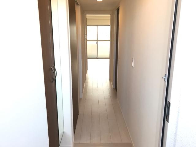 コンフェティの内装|廊下