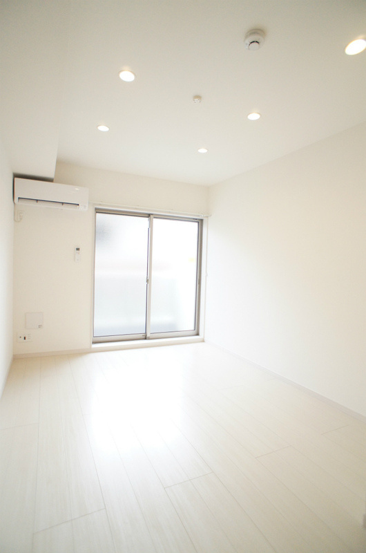 リブリ・テラのその他