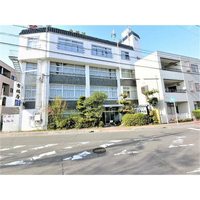 瑞穂市別府の店舗事務所の外観