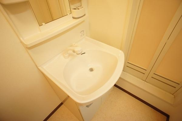 アーバンスクエアの洗面所|■別部屋イメージ写真