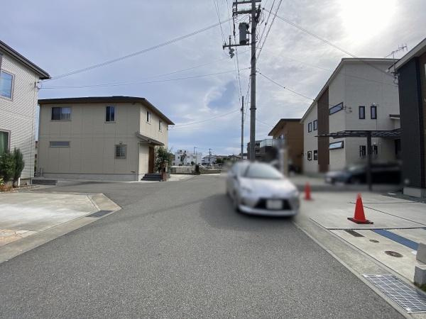 【前面道路含む現地写真】 | 西区伊川谷町有瀬　中古戸建