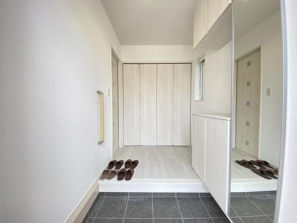 【玄関】 | 西区伊川谷町有瀬　中古戸建