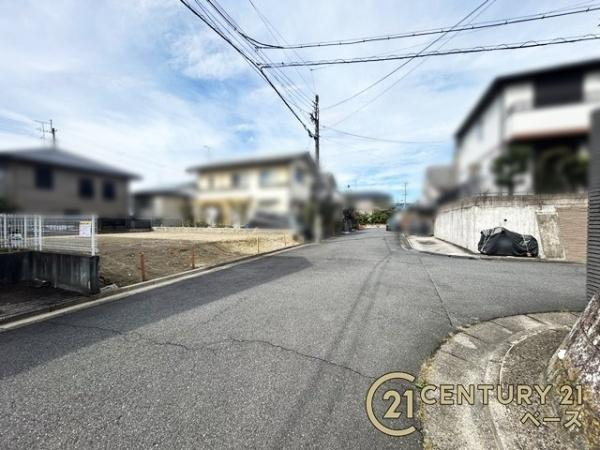 生駒郡斑鳩町龍田西３丁目の売地の前面道路含む現地写真|ＪＲ王寺駅行バス停まで徒歩１０分の立地です！