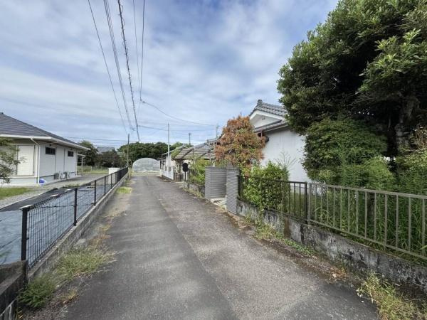 宮崎市佐土原町下那珂・土地の前面道路含む現地写真|西側区画