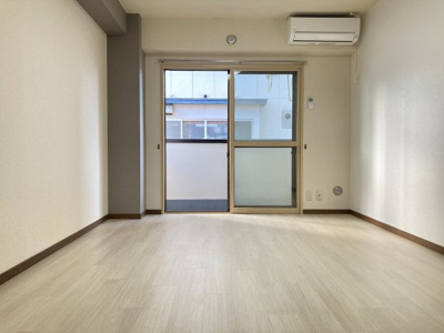 【居間・リビング】 | セレナード | 別室写真