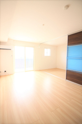 【居間・リビング】 | サウスフィールド | ゆったりとしたリビングです