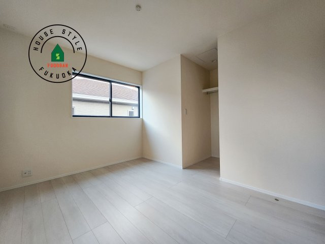 福岡市東区若宮4丁目第3-5棟（1号棟）の内観：施工例|採光良好な洋室は全居室、複層ガラスの遮熱効果と断熱効果で、一年中快適に過ごせます。