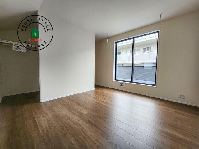 福岡市東区若宮4丁目第3-5棟（3号棟）の内観：施工例|主寝室には収納力に優れたクローゼットがありますので、お部屋もすっきり片付きます。