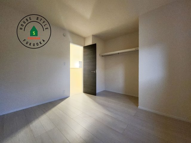 福岡市東区若宮4丁目第3-5棟（4号棟）の洋室|採光良好な洋室は全居室、複層ガラスの遮熱効果と断熱効果で、一年中快適に過ごせます。