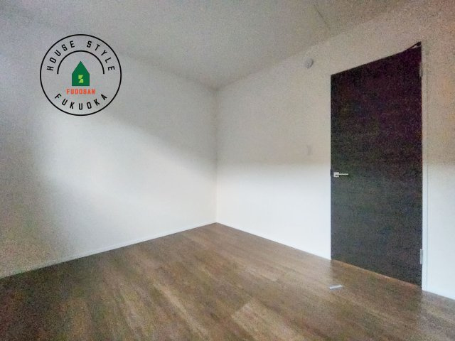 福岡市東区若宮4丁目第3-5棟（2号棟）の内観：施工例|和室を上手に活用すると暮らし方の幅が広がります。例えば普段は開け放して、子供の小さいうちはお昼寝や遊びのスペースに。畳はソフトなので転んでもケガをしにくく安心です