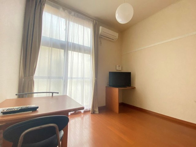 【居間・リビング】 | レオパレスセラビ | ゆったりとした居間です