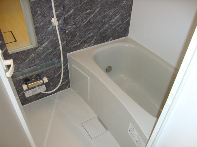 イース（Ｅａｃｅ）の浴室|バス