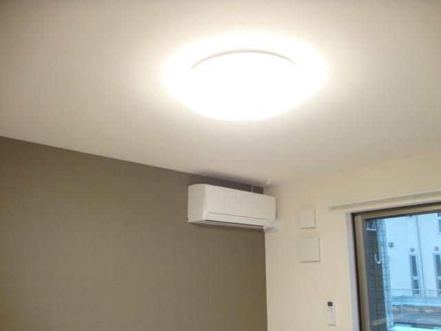 イース（Ｅａｃｅ）の設備|エアコンと照明器具