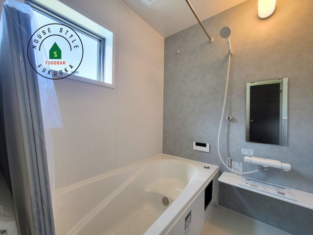 福岡市西区今津第1-1棟（1号棟）の浴室|1日の疲れを癒してくれる広々バスルーム。雨の日のお洗濯にも大活躍な浴室乾燥機付です！