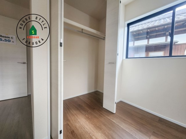 那珂川市後野1丁目第2-2棟（2号棟）の内観：施工例|収納には困りません。